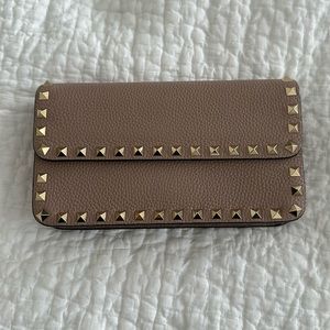 Valentino Garavani Rockstud chain pouch